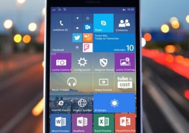 Что представляет собой функция One-Handed в Windows 10 Mobile