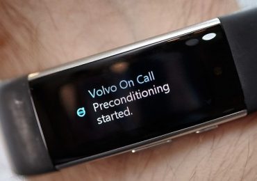 Microsoft Band 2 научат управлять функциями автомобилей Volvo на расстоянии